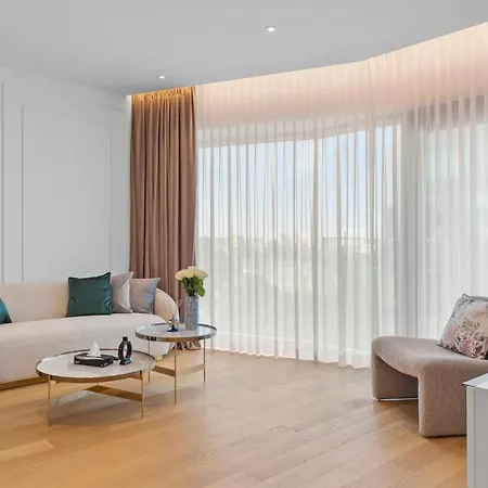 One H Luxury Lejlighed